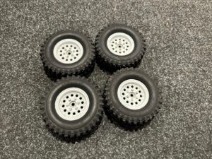 4x 1/10 crawler / scaler banden met velgen in een nette staat!