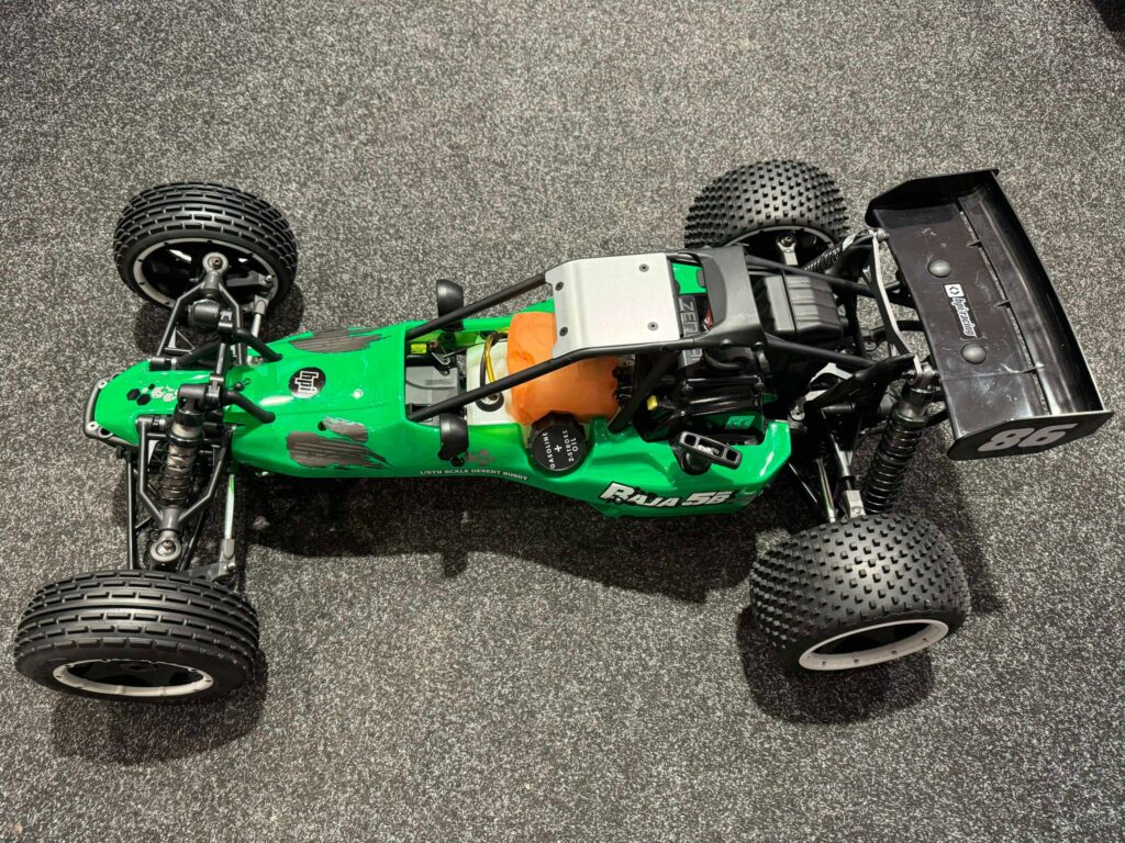 hpi baja 5b gas sbk 1/5th 2wd gas powered buggy kit + zenoah 29cc + servo's helemaal nieuw!