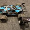 maverick rc quantum+ xt flux 3s 1/10 4wd stadium truck blauw in een nette staat!