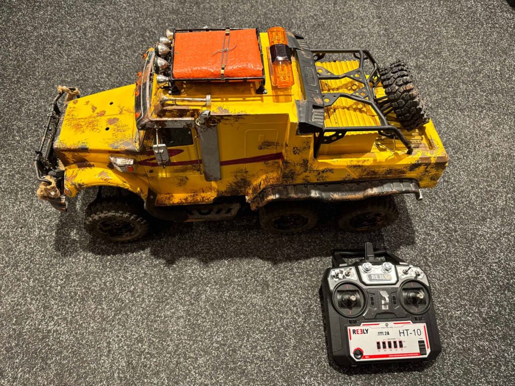 hg 6x6 1/10 scaler met soundmodule compleet rtr geleverd!