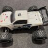 arrma 1/5 kraton 4wd extreme bash roller stunt truck + castle creations xlx 2 met 800kv motor + savox jumbo servo + spektrum sr315 ontvanger + m2c chassis en onderdelen