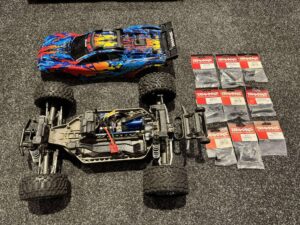 traxxas rustler 4x4 vxl brushless truggy met extra traxxas onderdelen (zonder zender)!