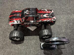 traxxas stampede xl5 monster truck rtr in de kleur rood echt als nieuw!