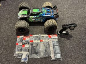 traxxas e revo 2.0 brushless 1/8 monster truck rtr met zeer veel tuning onderdelen en nieuwe onderdelen!