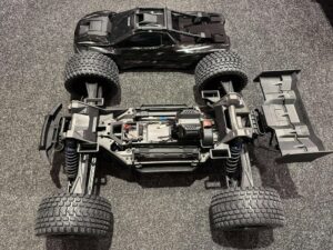 traxxas xrt 1/5 8s brushless truggy tsm rtr (zonder regelaar / ontvanger) helemaal nieuw!