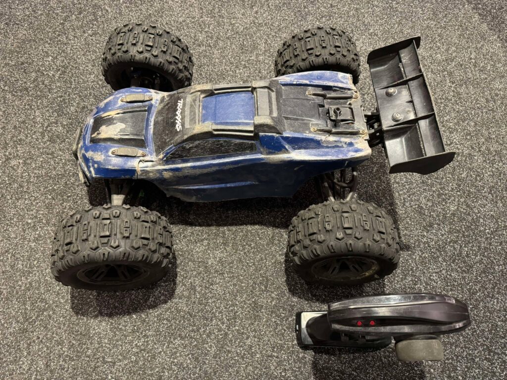 traxxas e revo 2.0 brushless 1/8 monster truck rtr (opknapper / geen garantie / leuk voor de hobbyist)!