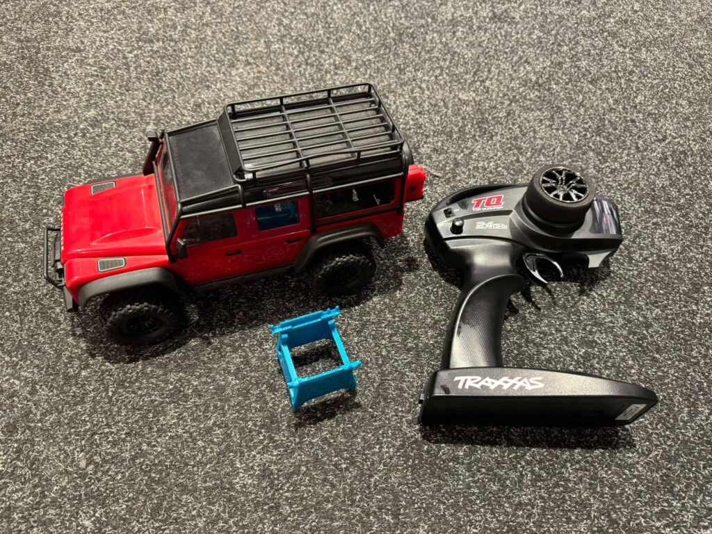 traxxas trx 4m 1/18 scale and trail crawler land rover 4wd electric truck (zonder accu en lader) in een nette staat!