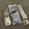 gpm traxxas sledge 1/8 aluminium 7075 t6 servo mount and carbon fiber battery compartment set (helemaal nieuw)!