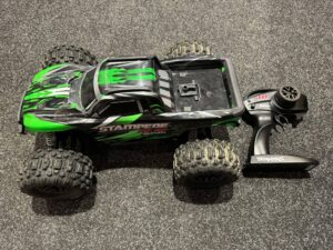 traxxas stampede 4x4 bl2 s brushless 1/10 monster truck met een power hd 30kg servo in een top staat!