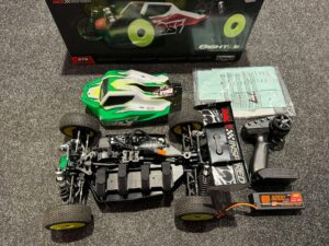 losi 1/8 8ight xe 4x4 sensored brushless racing buggy rtr + spektrum 5000mah g2 4s 100c lipo batterij echt als nieuw met 1 jaar garantie!