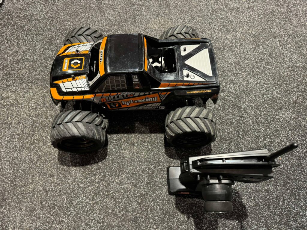 hpi bullet mt 3.0 4wd 1/10 nitro monster truck rtr 2.4ghz (gebruikt maar in orde)!